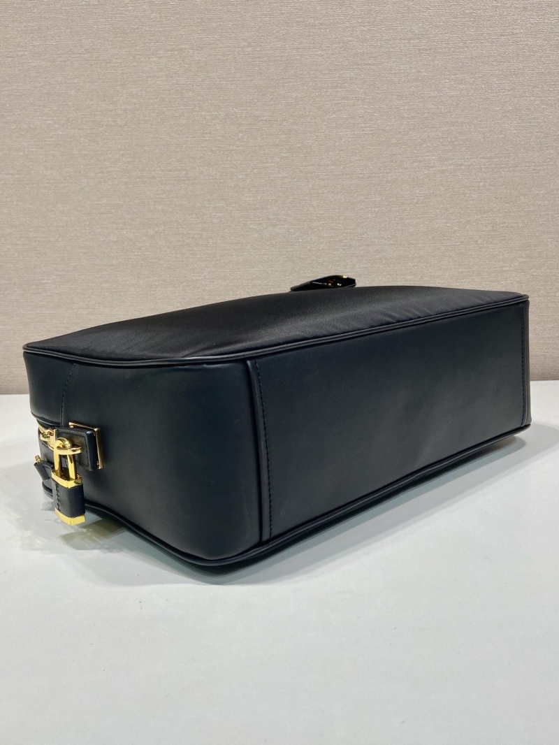 Pra*a top handle bags